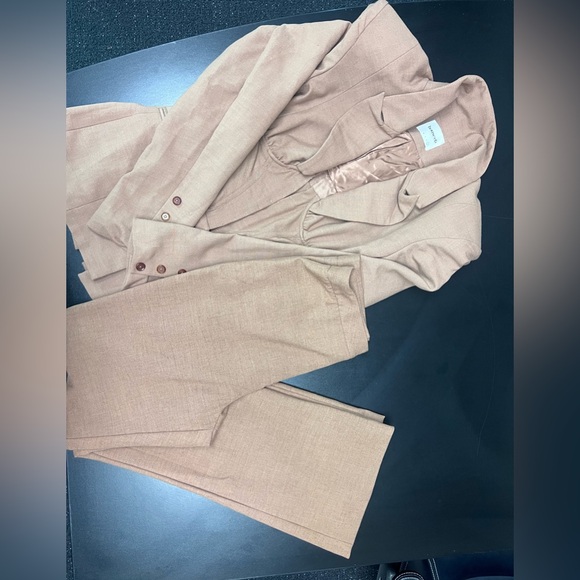 House of CB Tan Blazer Sophisticated Suit Jacket and Pant  set - Picture 14 of 14